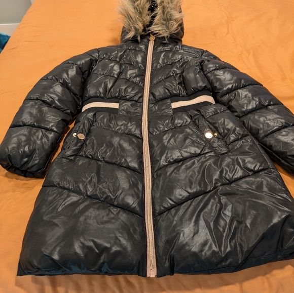 Girl Size 10 - 12 Black Coat - Picture 2 of 7